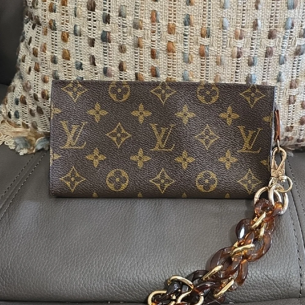Louis Vuitton Women's Luxury Wallet - Picture 1 of 8